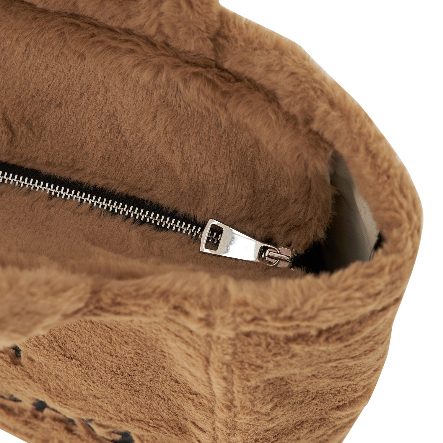 FLUFFY TOTE BAG - BRAUN