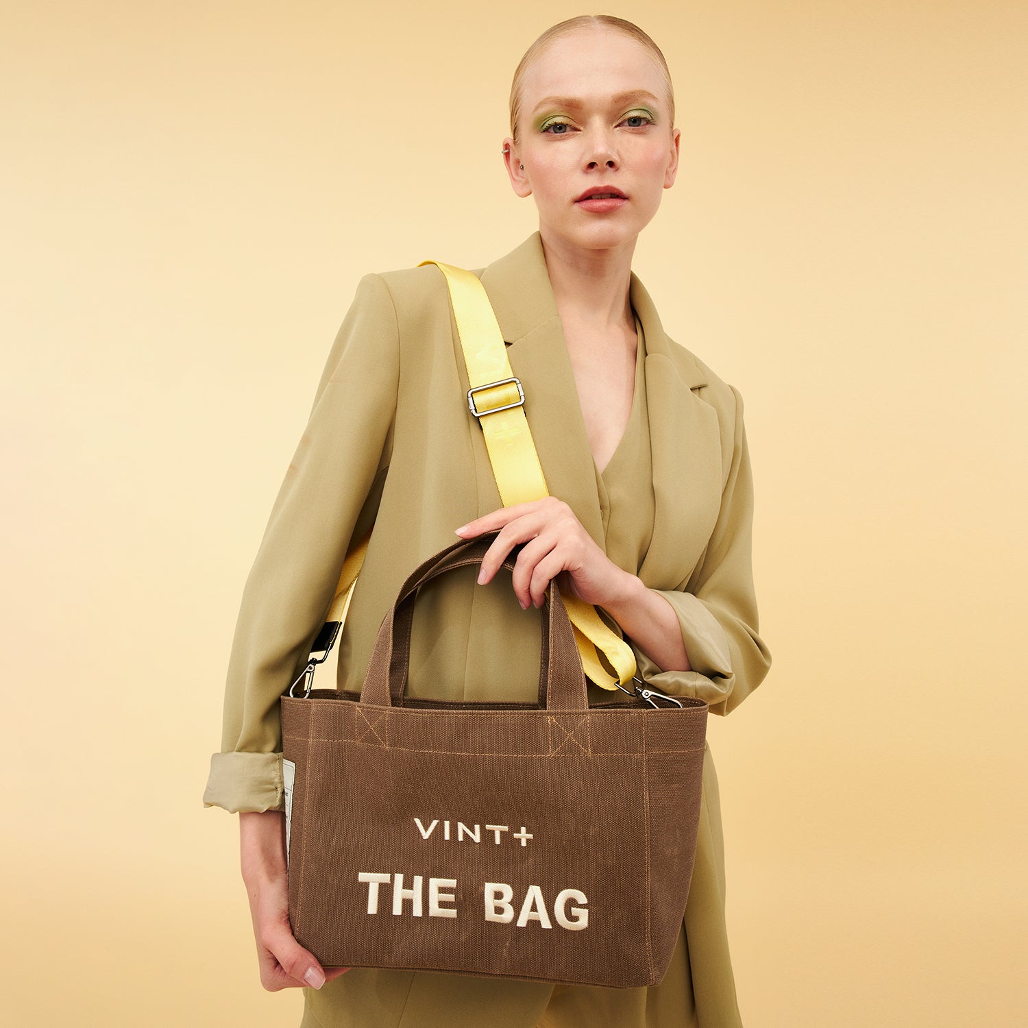 CANVAS BAG - SMALL - BROWN