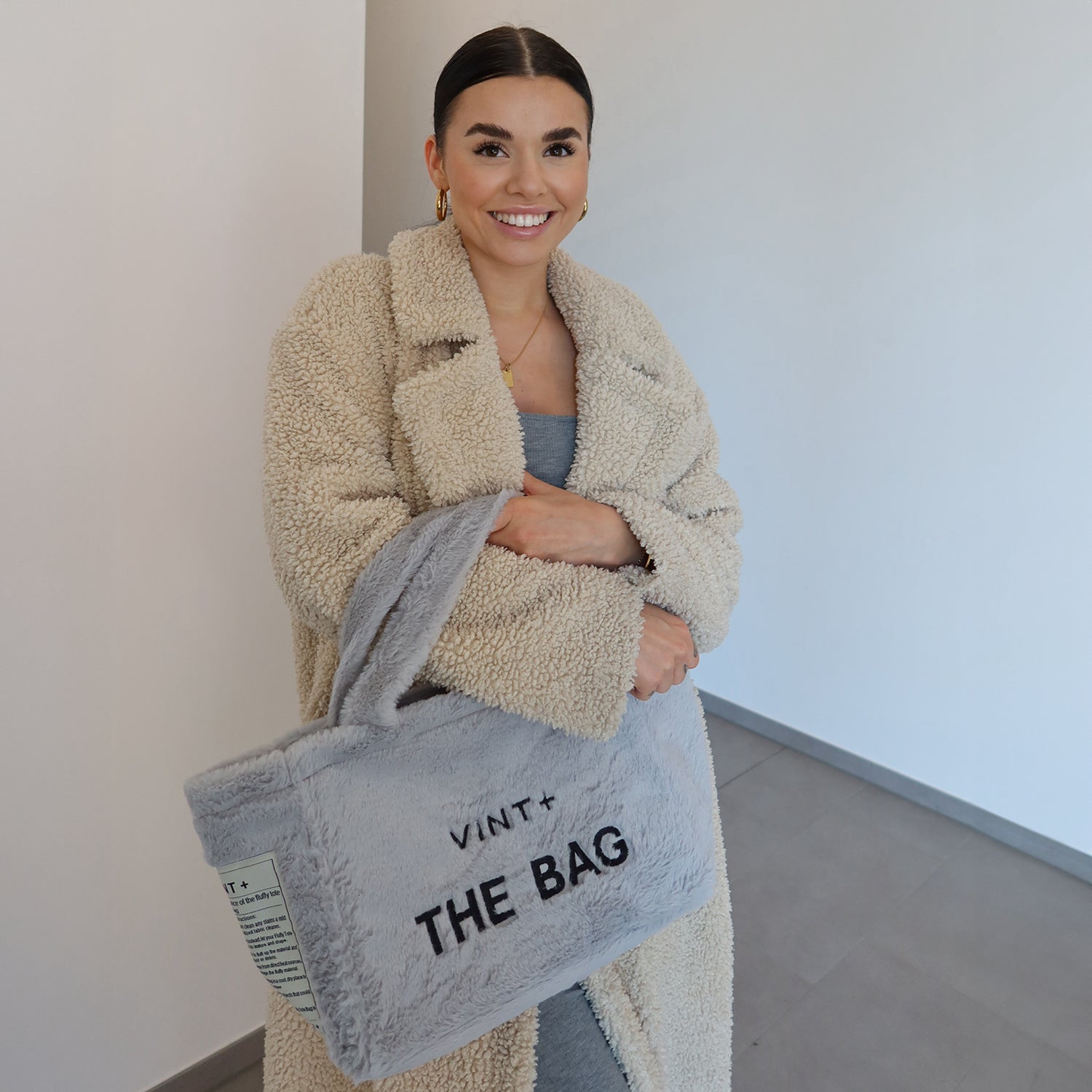 FLUFFY BAG - GRAY