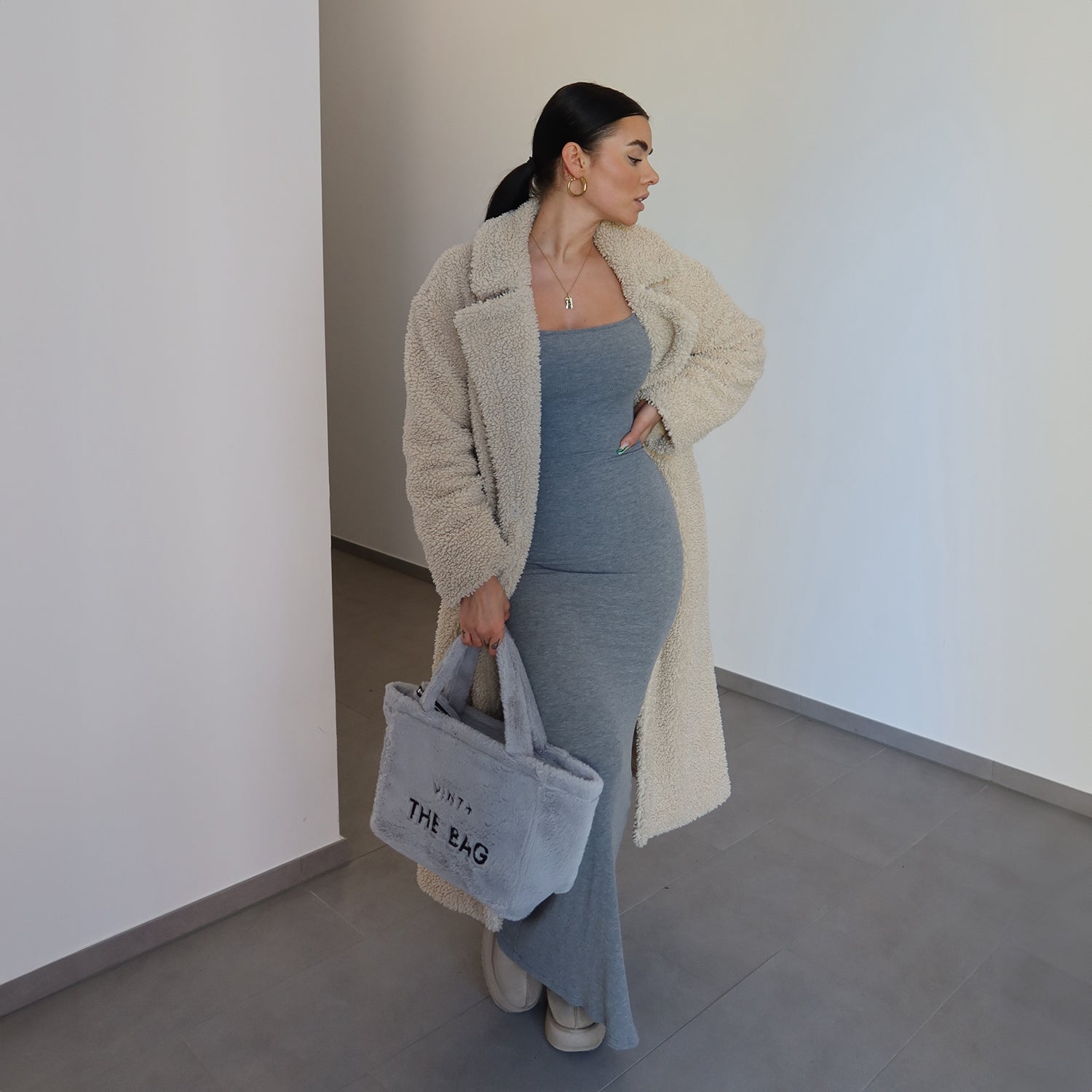 FLUFFY BAG - GRAY