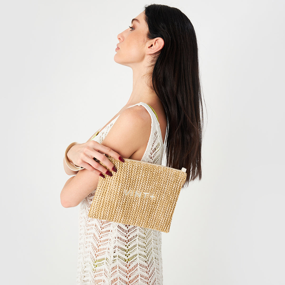 STRAW CLUTCH WITH CHAIN - CREAM WHITE