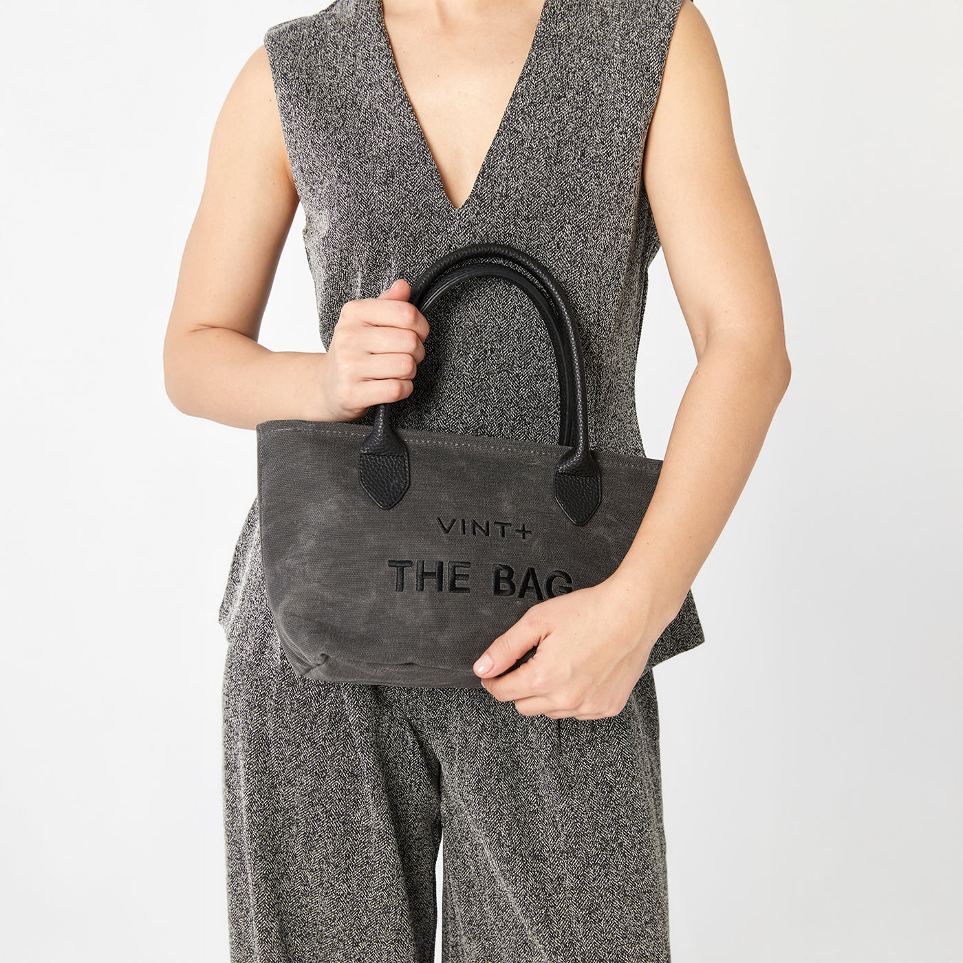 WAXED CANVAS FINE BAG - SMALL - ANTHRACITE (leather strap incl.)