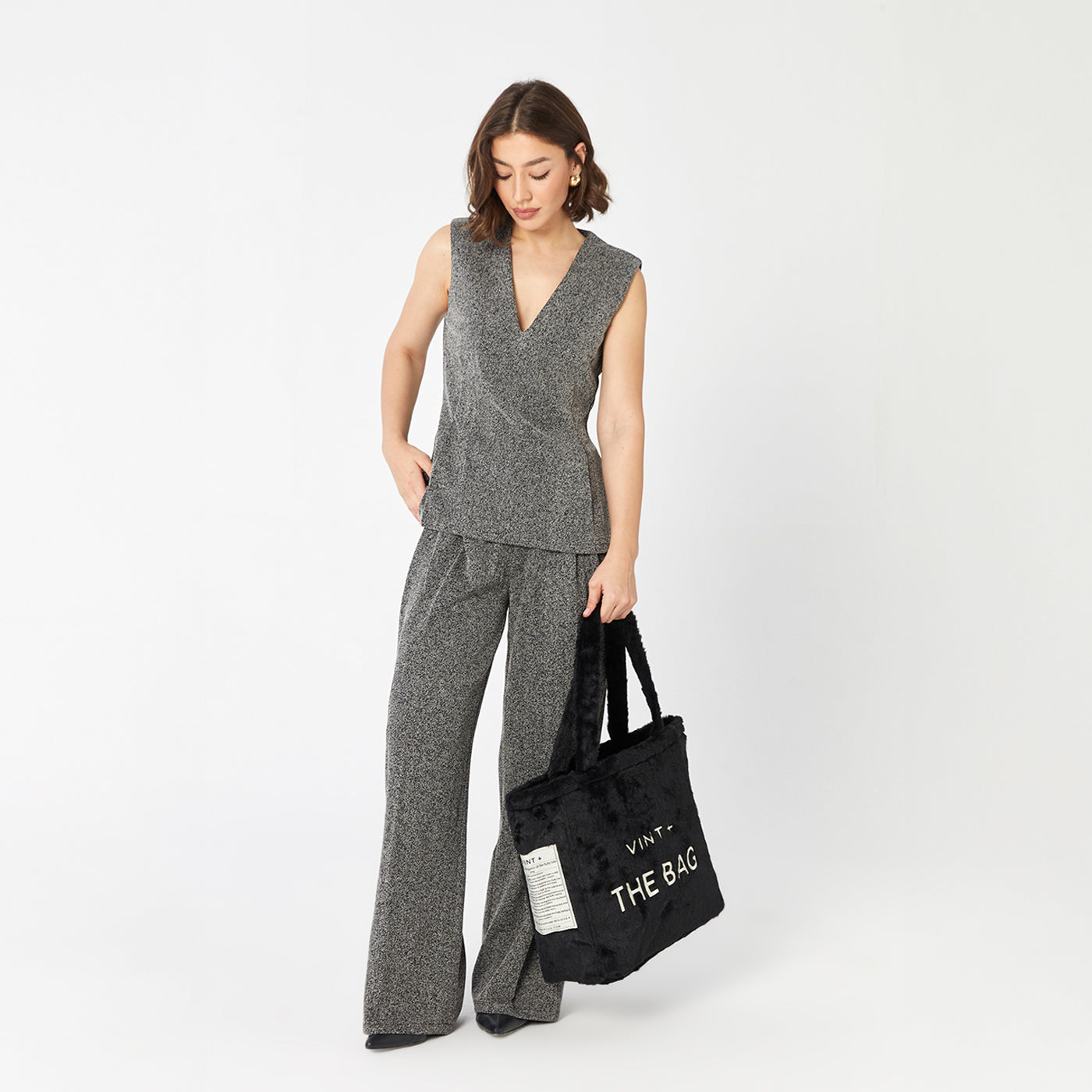 FLUFFY TOTE BAG - BIG - BLACK